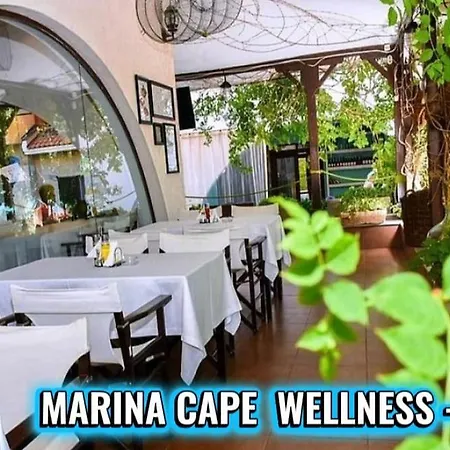 Marina Cape & Wellness-relax Nr 30-39 * Ахелой